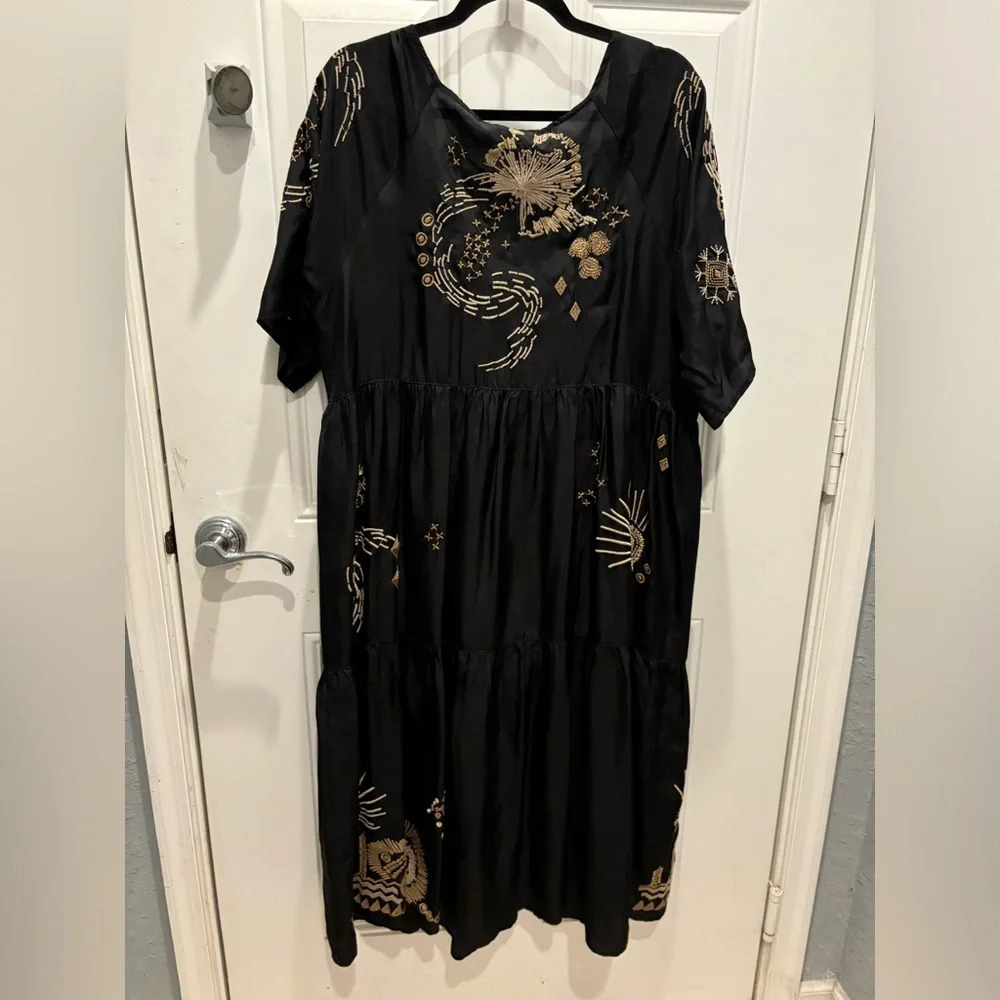 JOHNNY WAS antonia raglan tiered dress in black - Picture 5 of 8